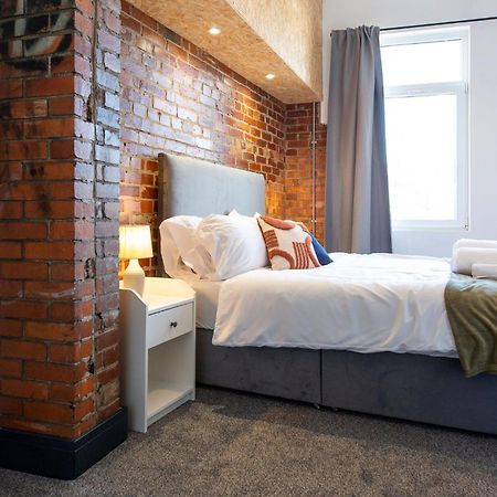 The Kingsway- 2 Bedroom Central Swansea Apartments By Stayright Extérieur photo