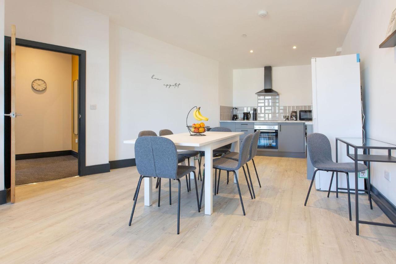 The Kingsway- 2 Bedroom Central Swansea Apartments By Stayright Extérieur photo