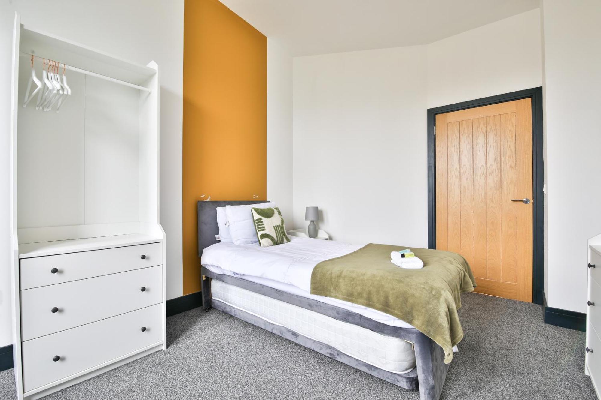 The Kingsway- 2 Bedroom Central Swansea Apartments By Stayright Extérieur photo