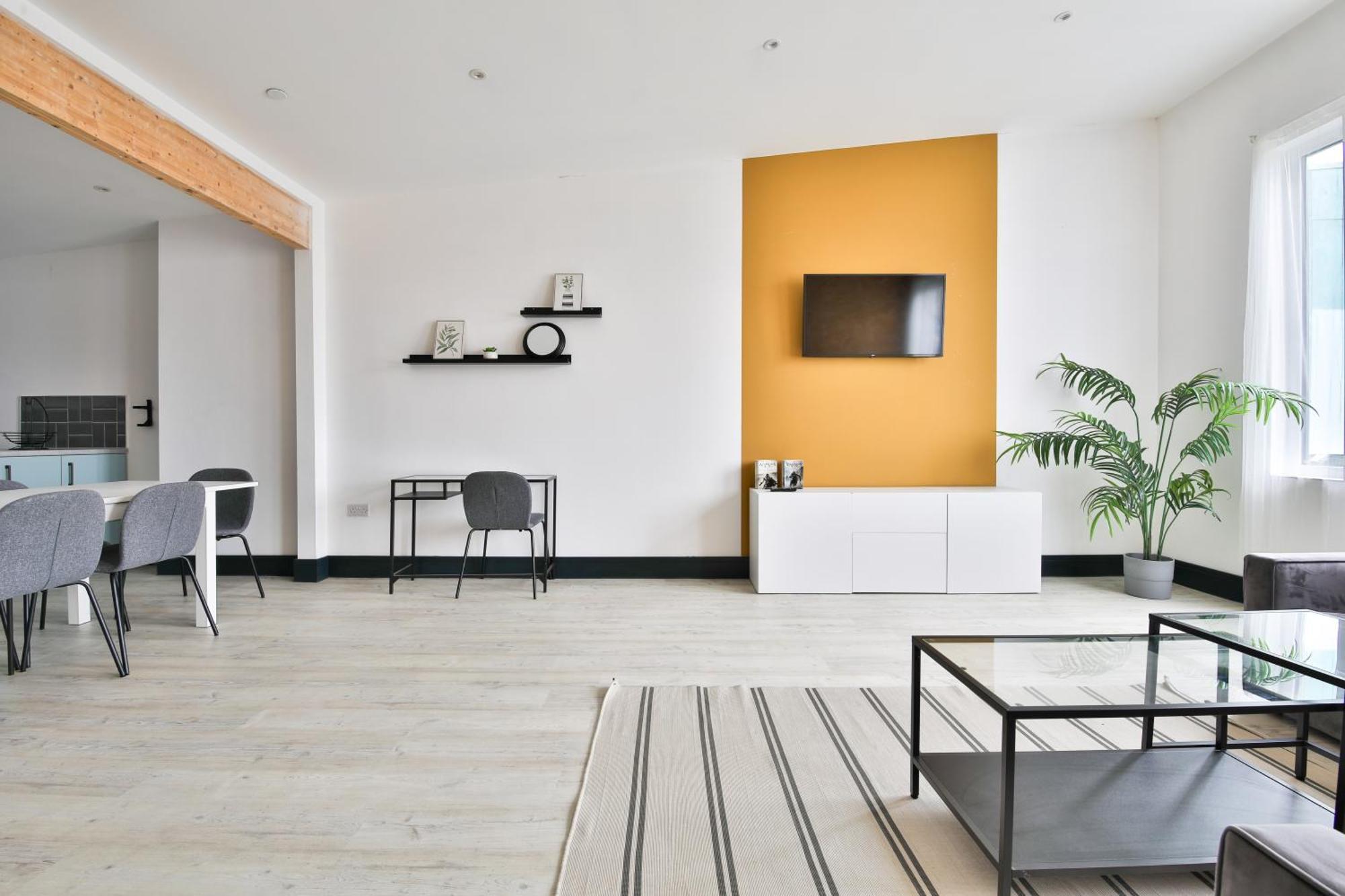The Kingsway- 2 Bedroom Central Swansea Apartments By Stayright Extérieur photo